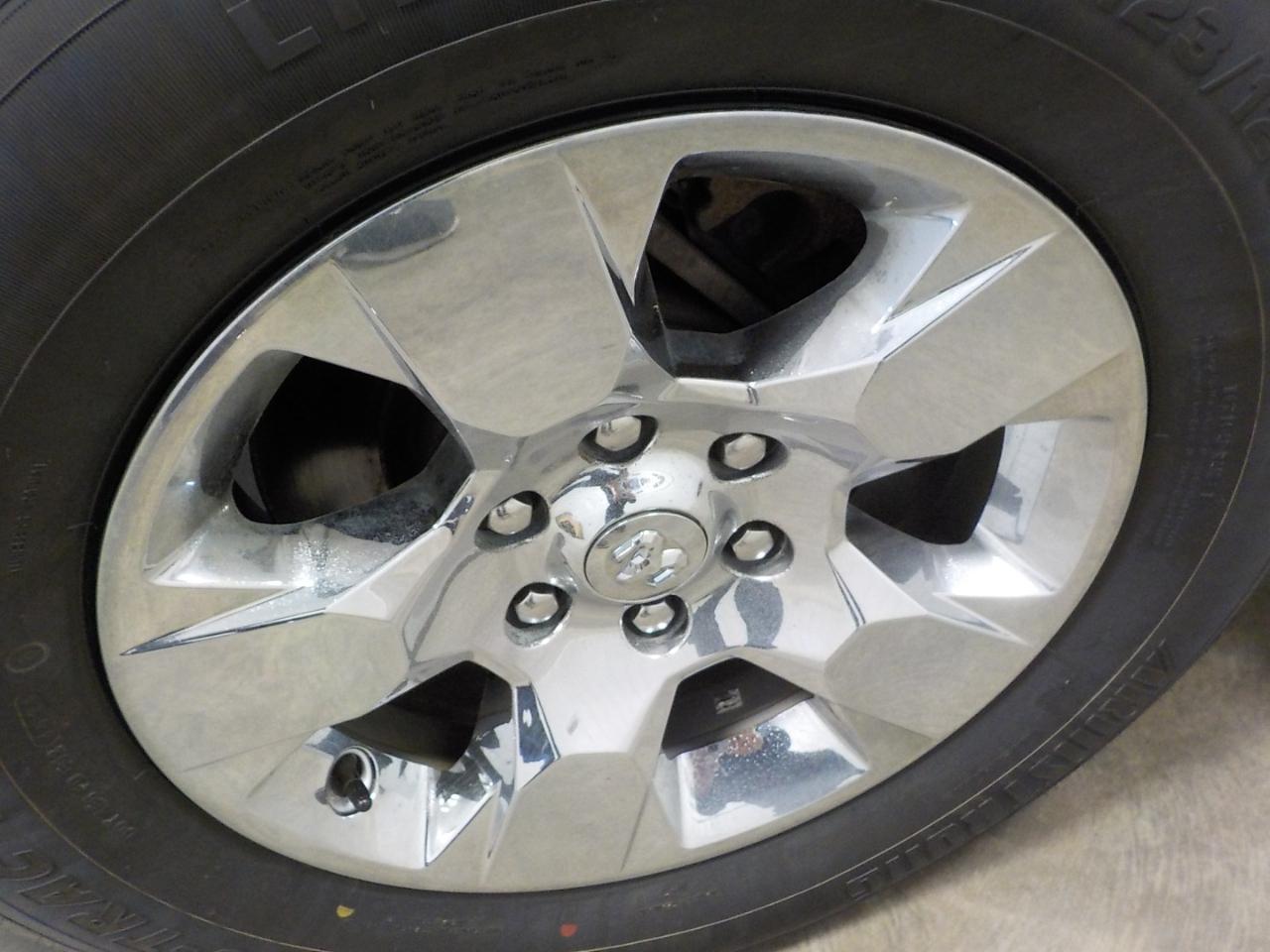 RAM 1500 Big Horn 4x4 Quad Cab 6'4" Box 2021