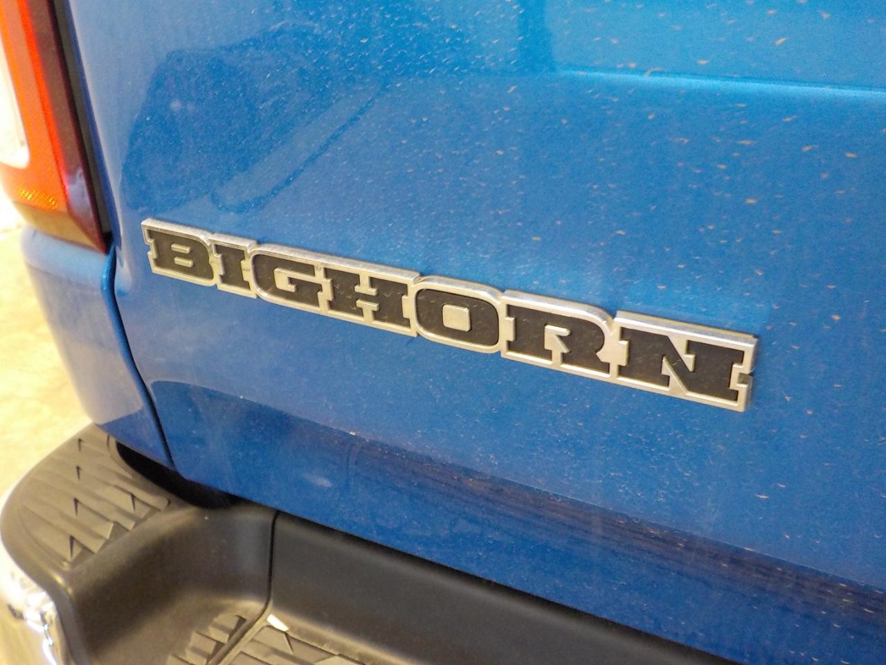 RAM 1500 Big Horn 4x4 Quad Cab 6'4" Box 2021