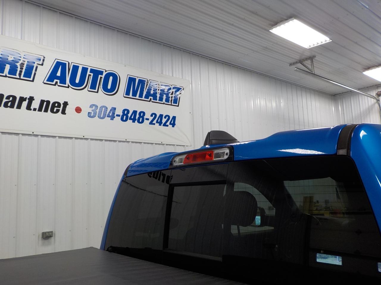 RAM 1500 Big Horn 4x4 Quad Cab 6'4" Box 2021