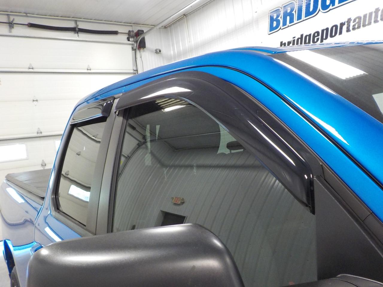 RAM 1500 Big Horn 4x4 Quad Cab 6'4" Box 2021