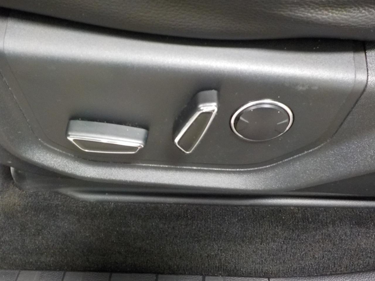 Ford Super Duty F-250 SRW Lariat 4WD Crew Cab 6.75' Box 2017