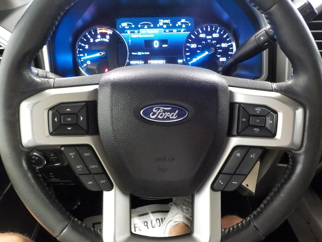 Ford Super Duty F-250 SRW Lariat 4WD Crew Cab 6.75' Box 2017