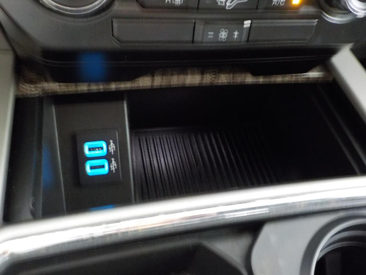 Ford Super Duty F-250 SRW Lariat 4WD Crew Cab 6.75' Box 2017