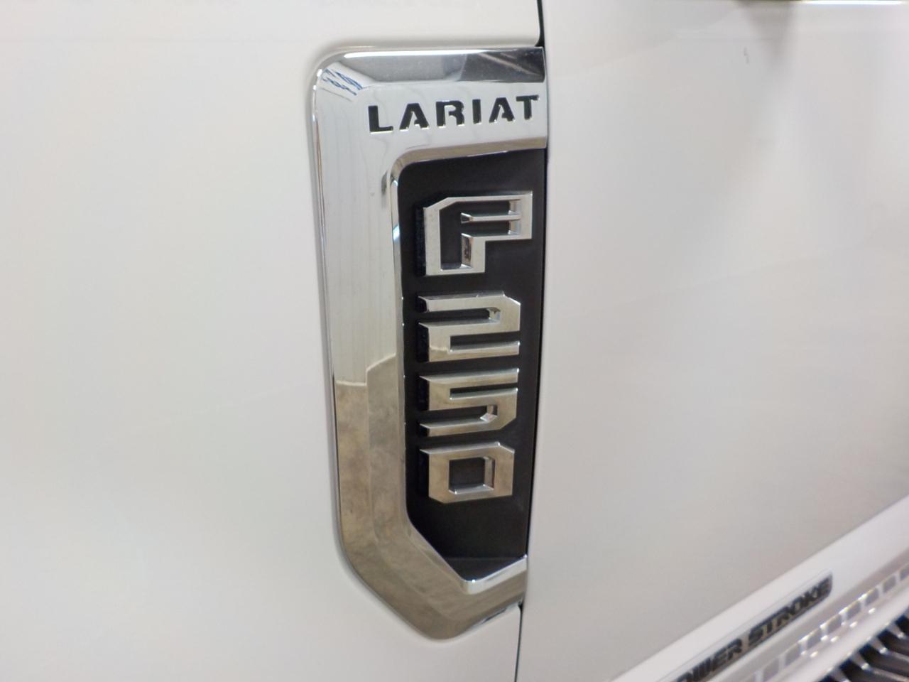 Ford Super Duty F-250 SRW Lariat 4WD Crew Cab 6.75' Box 2017