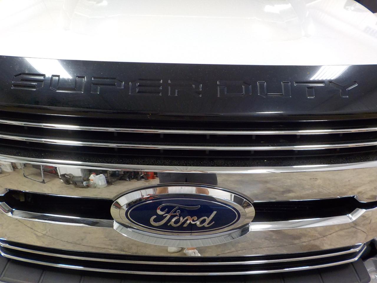 Ford Super Duty F-250 SRW Lariat 4WD Crew Cab 6.75' Box 2017