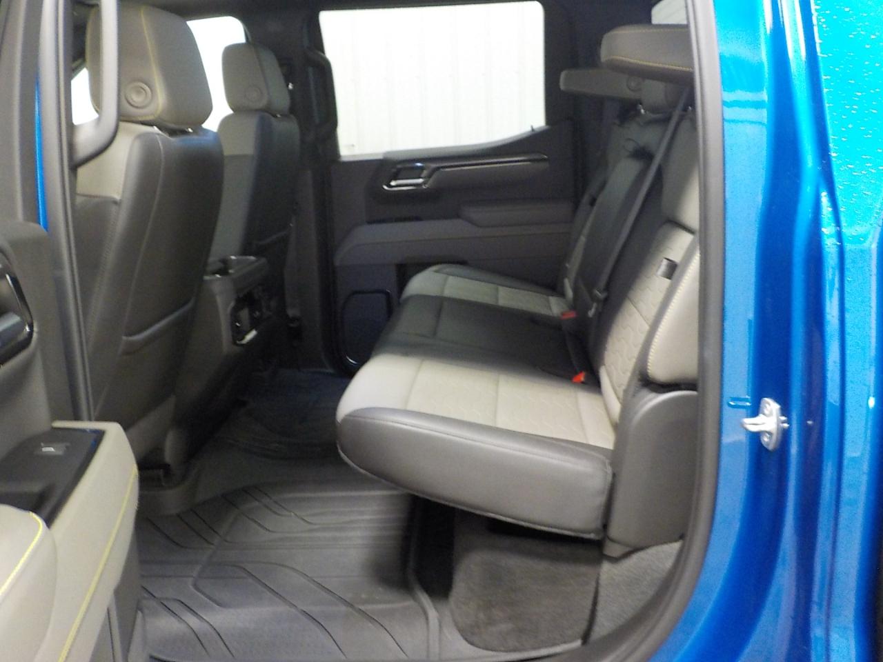 Chevrolet Silverado 1500 4WD Crew Cab 147" ZR2 2022