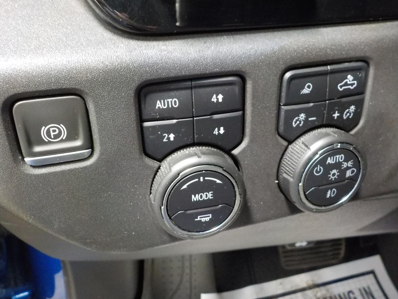 Chevrolet Silverado 1500 4WD Crew Cab 147" ZR2 2022