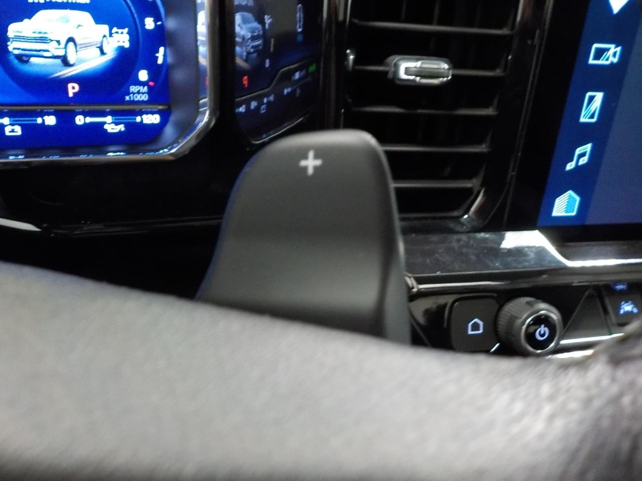 Chevrolet Silverado 1500 4WD Crew Cab 147" ZR2 2022