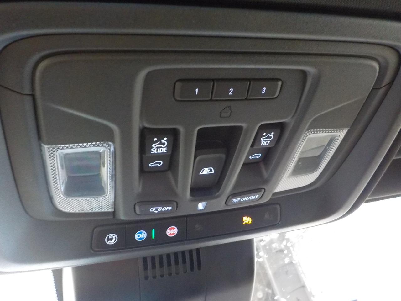 Chevrolet Silverado 1500 4WD Crew Cab 147" ZR2 2022