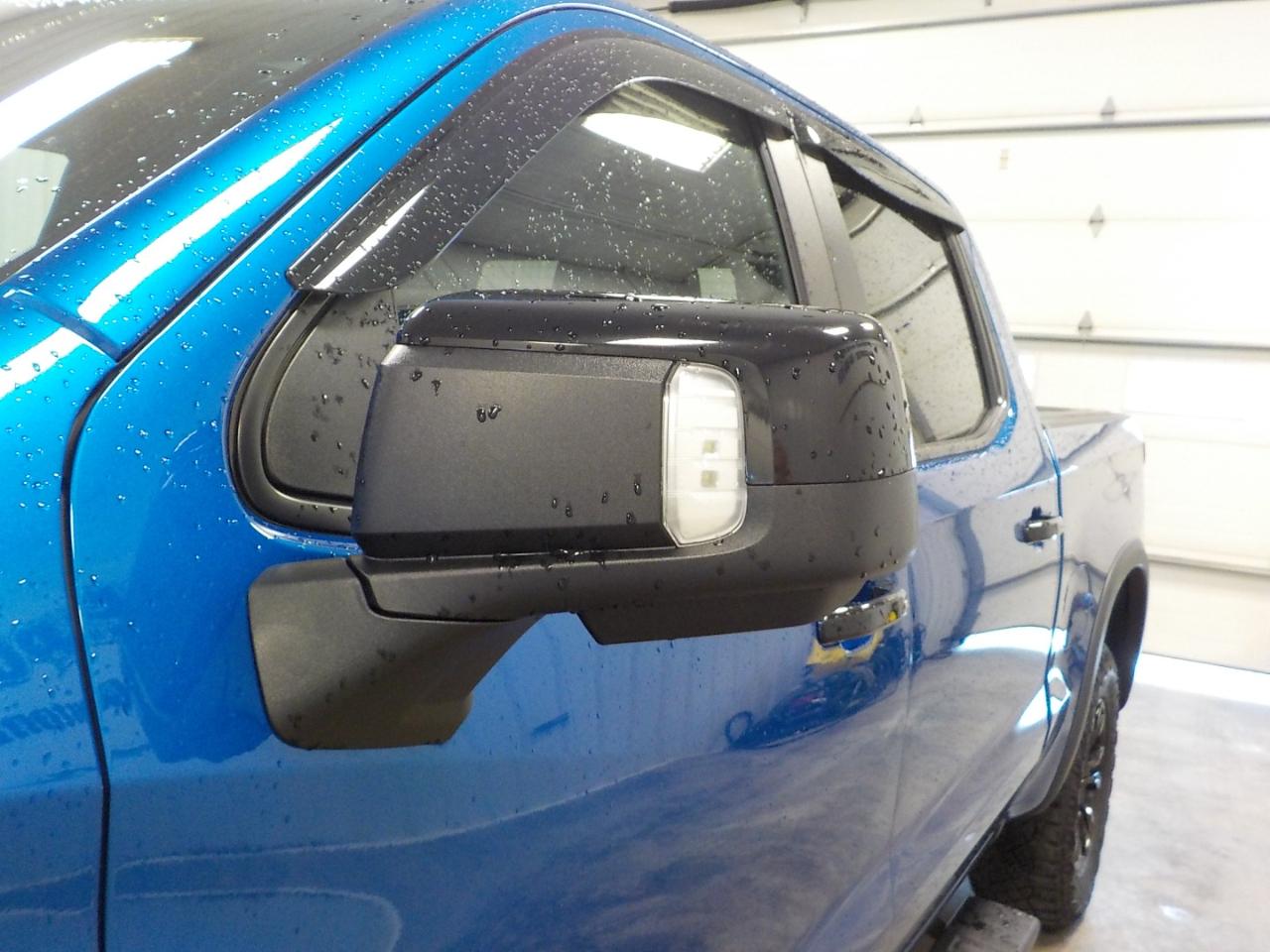 Chevrolet Silverado 1500 4WD Crew Cab 147" ZR2 2022