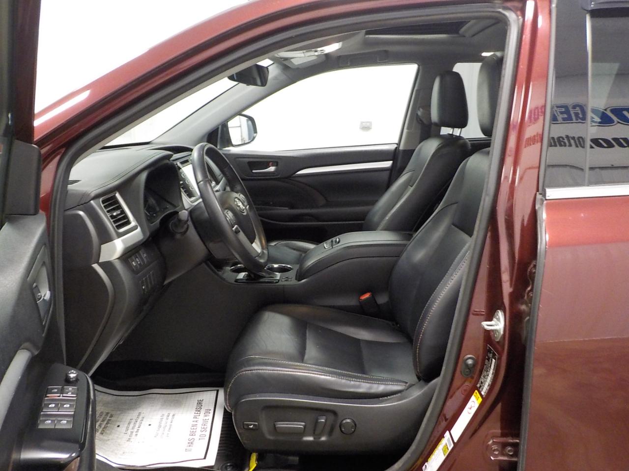 Toyota Highlander XLE V6 AWD (Natl) 2018