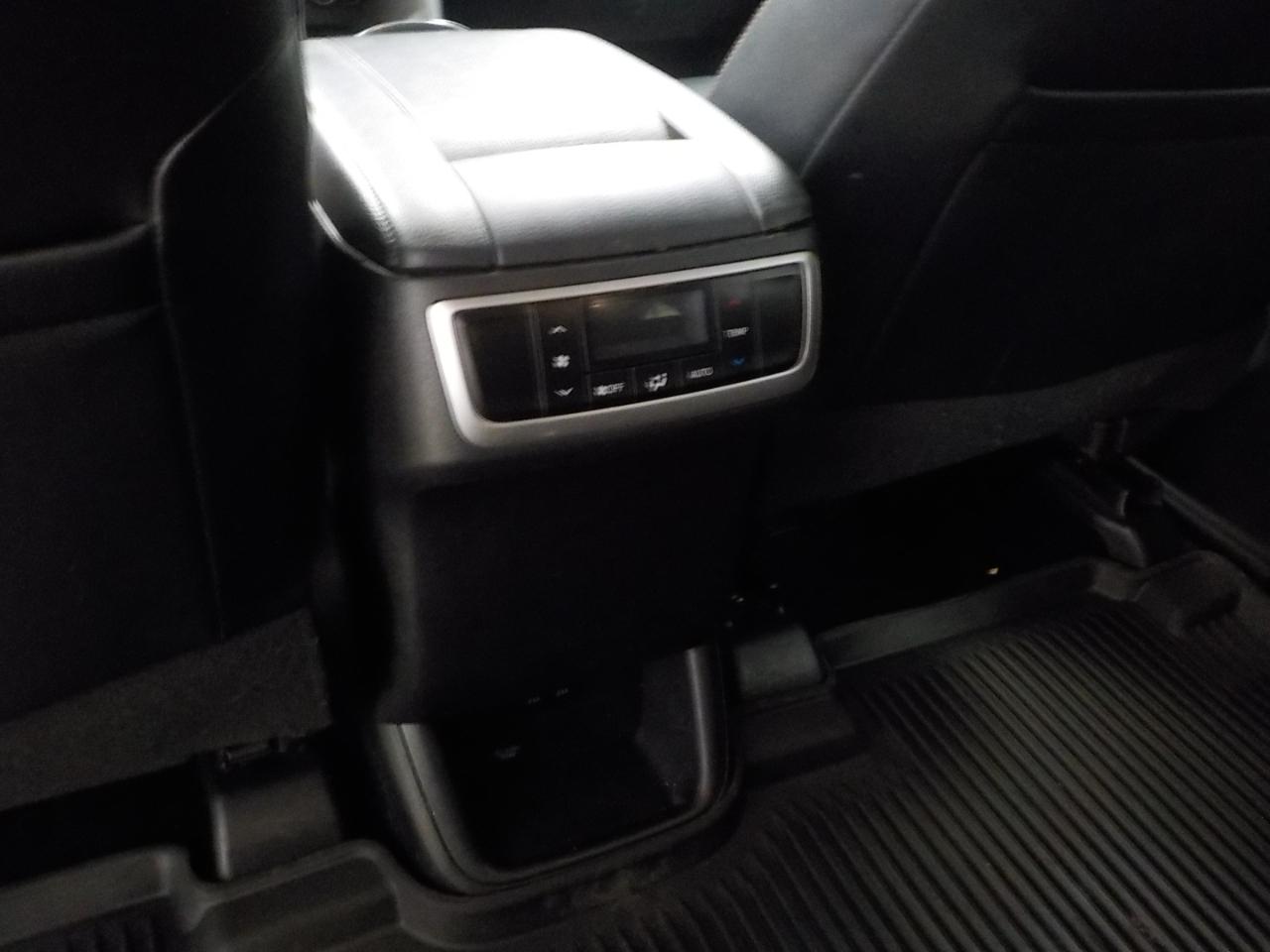 Toyota Highlander XLE V6 AWD (Natl) 2018