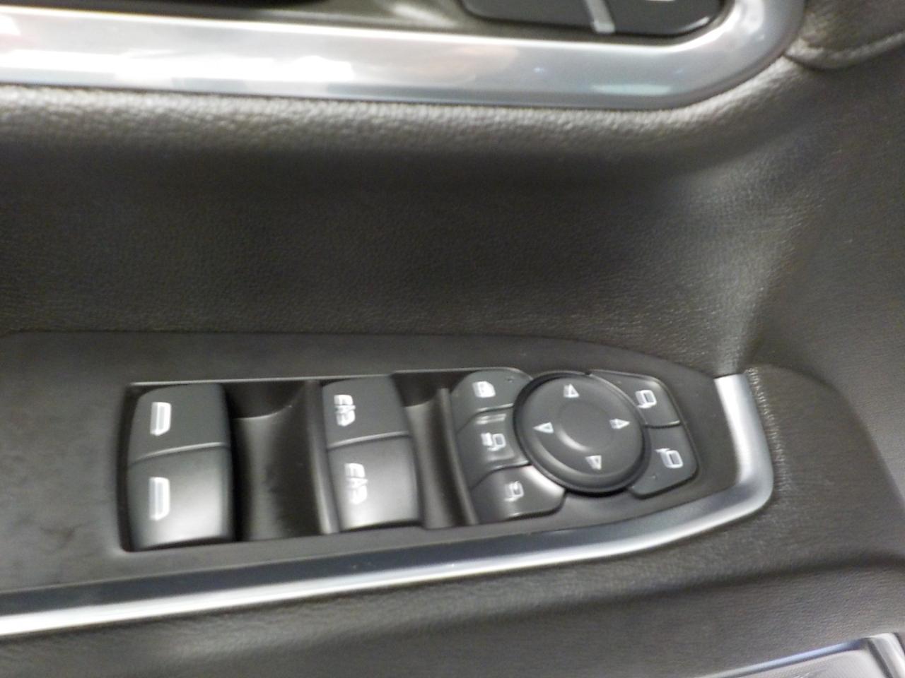 Chevrolet Silverado 2500HD 4WD Crew Cab 159" High Country 2024