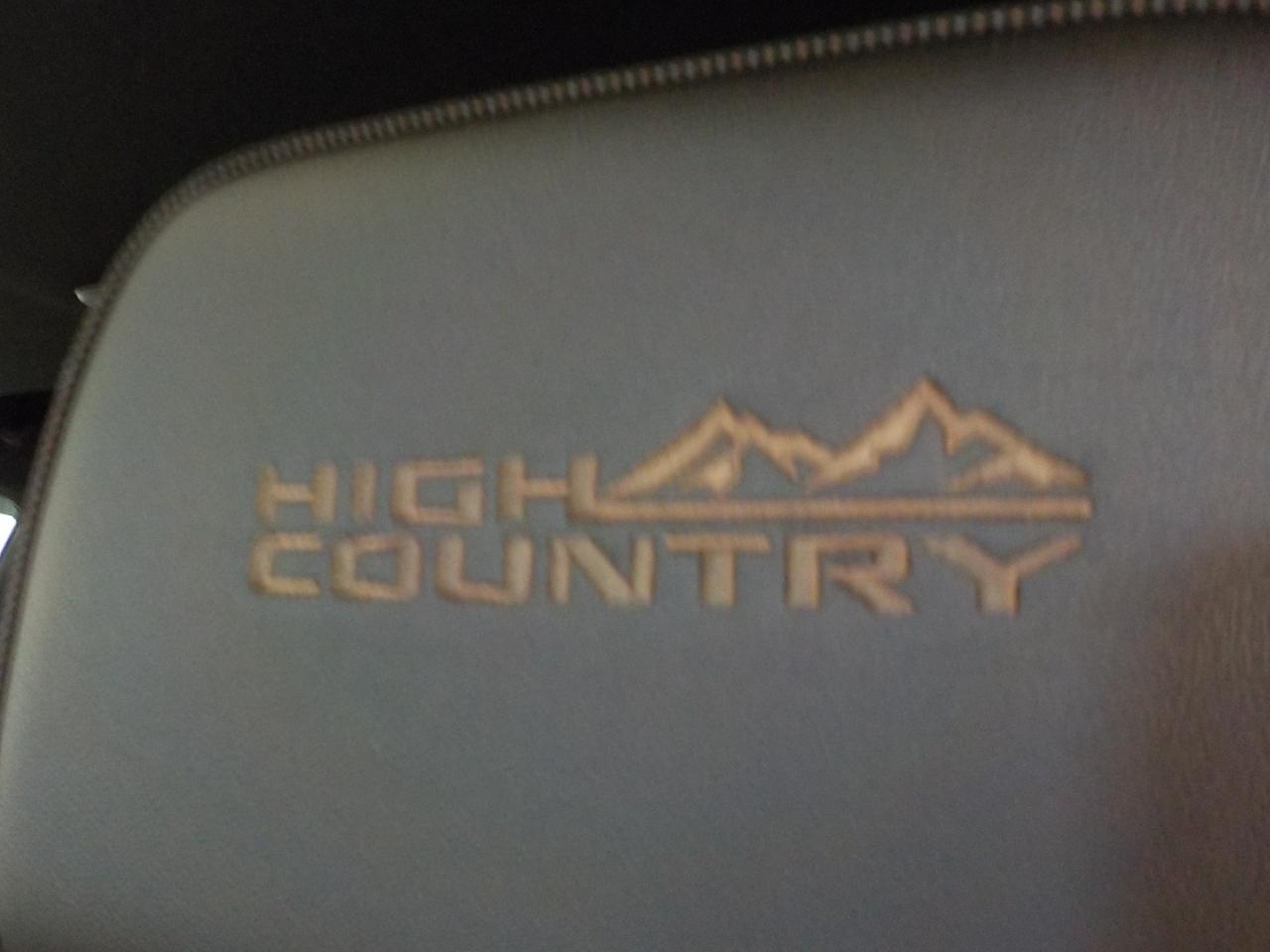 Chevrolet Silverado 2500HD 4WD Crew Cab 159" High Country 2024