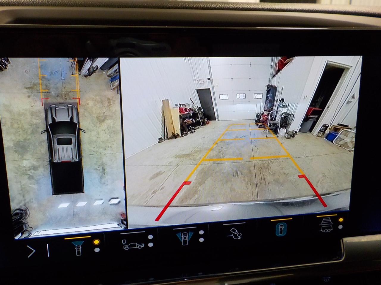 Chevrolet Silverado 2500HD 4WD Crew Cab 159" High Country 2024