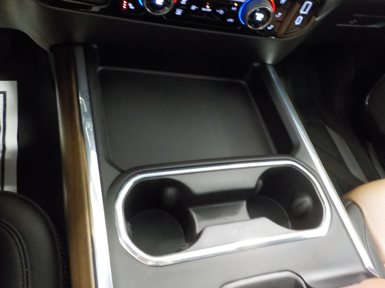 Chevrolet Silverado 2500HD 4WD Crew Cab 159" High Country 2024