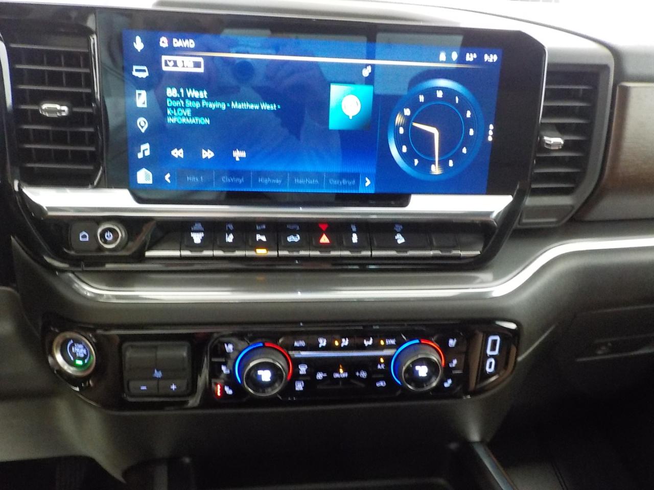 Chevrolet Silverado 2500HD 4WD Crew Cab 159" High Country 2024