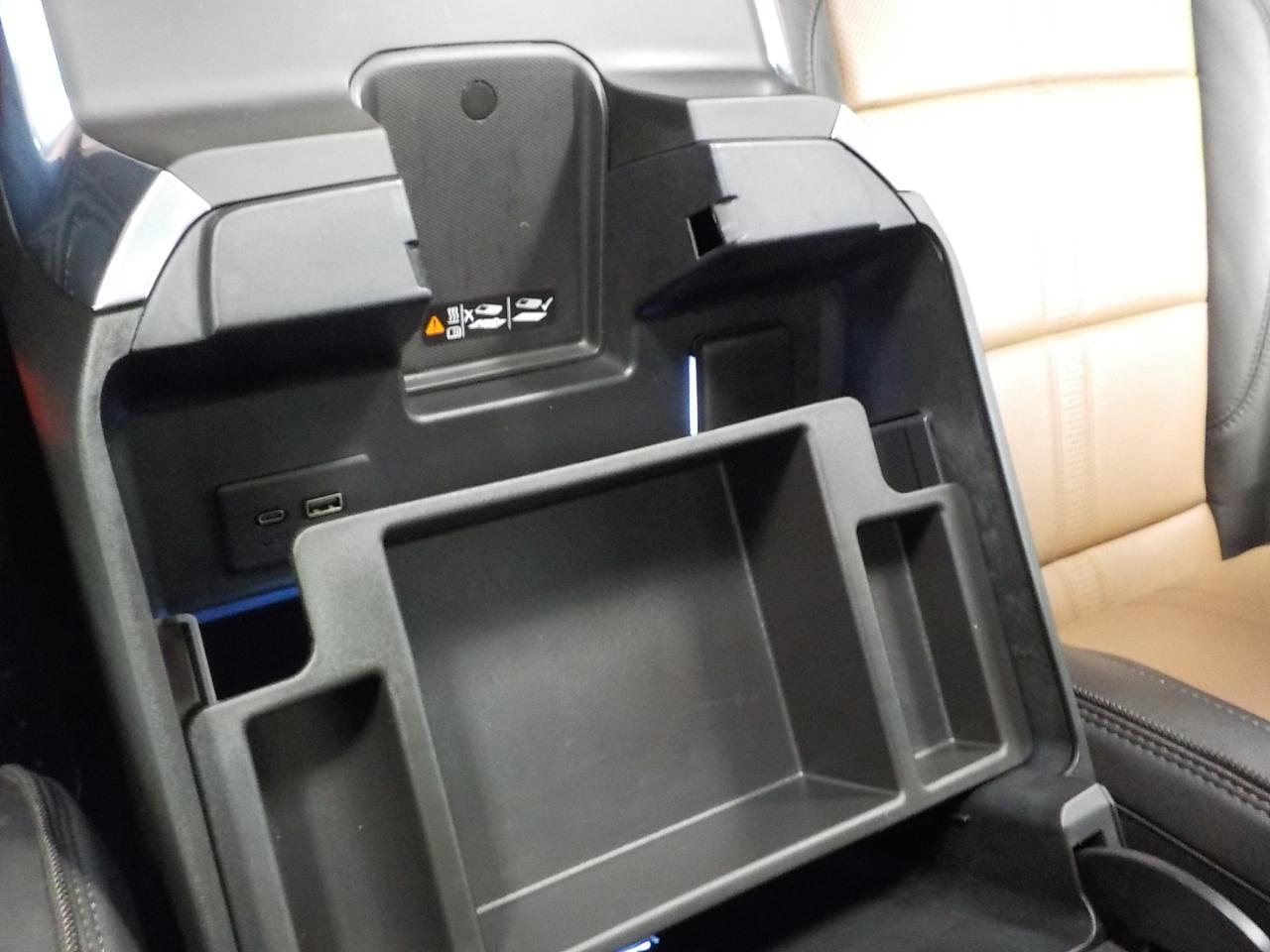 Chevrolet Silverado 2500HD 4WD Crew Cab 159" High Country 2024