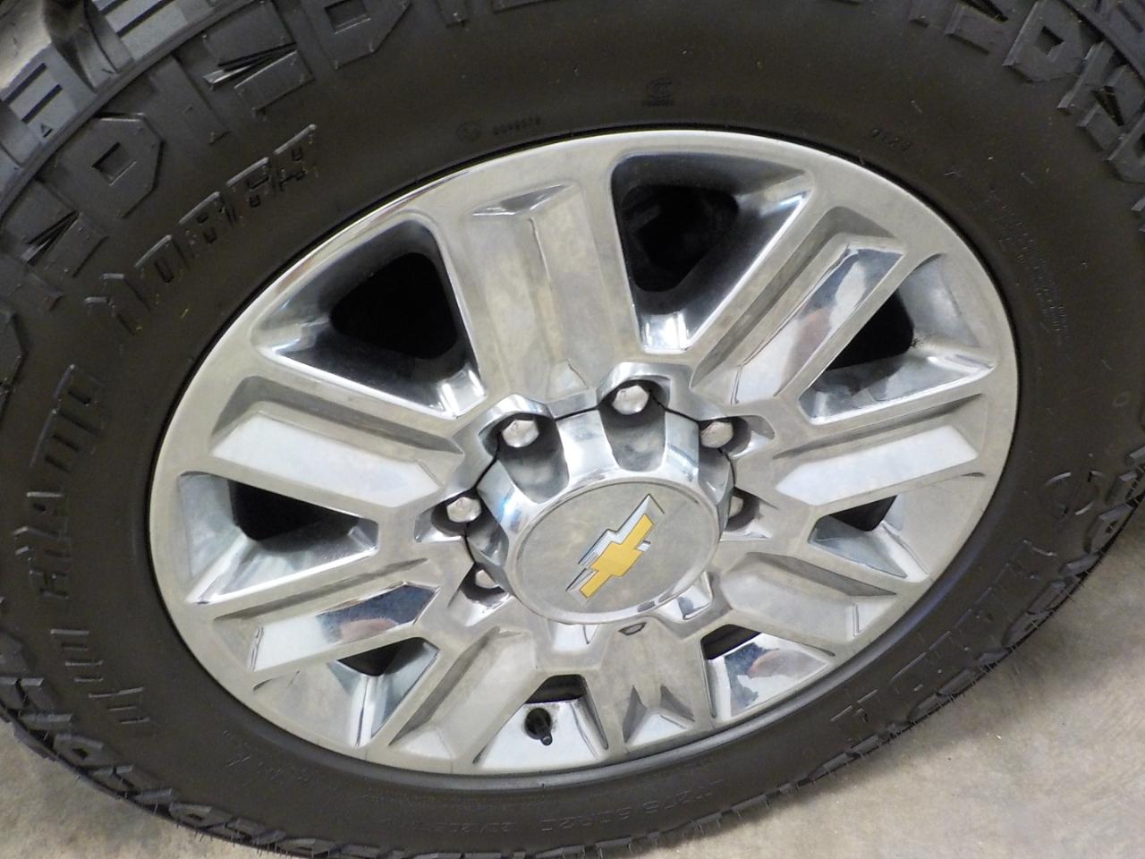 Chevrolet Silverado 2500HD 4WD Crew Cab 159" High Country 2024