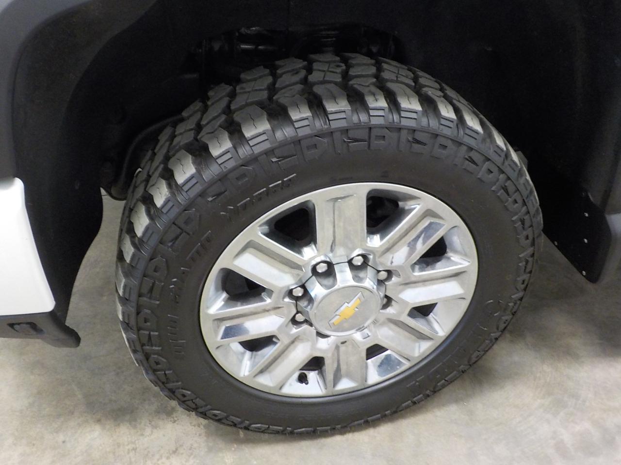 Chevrolet Silverado 2500HD 4WD Crew Cab 159" High Country 2024