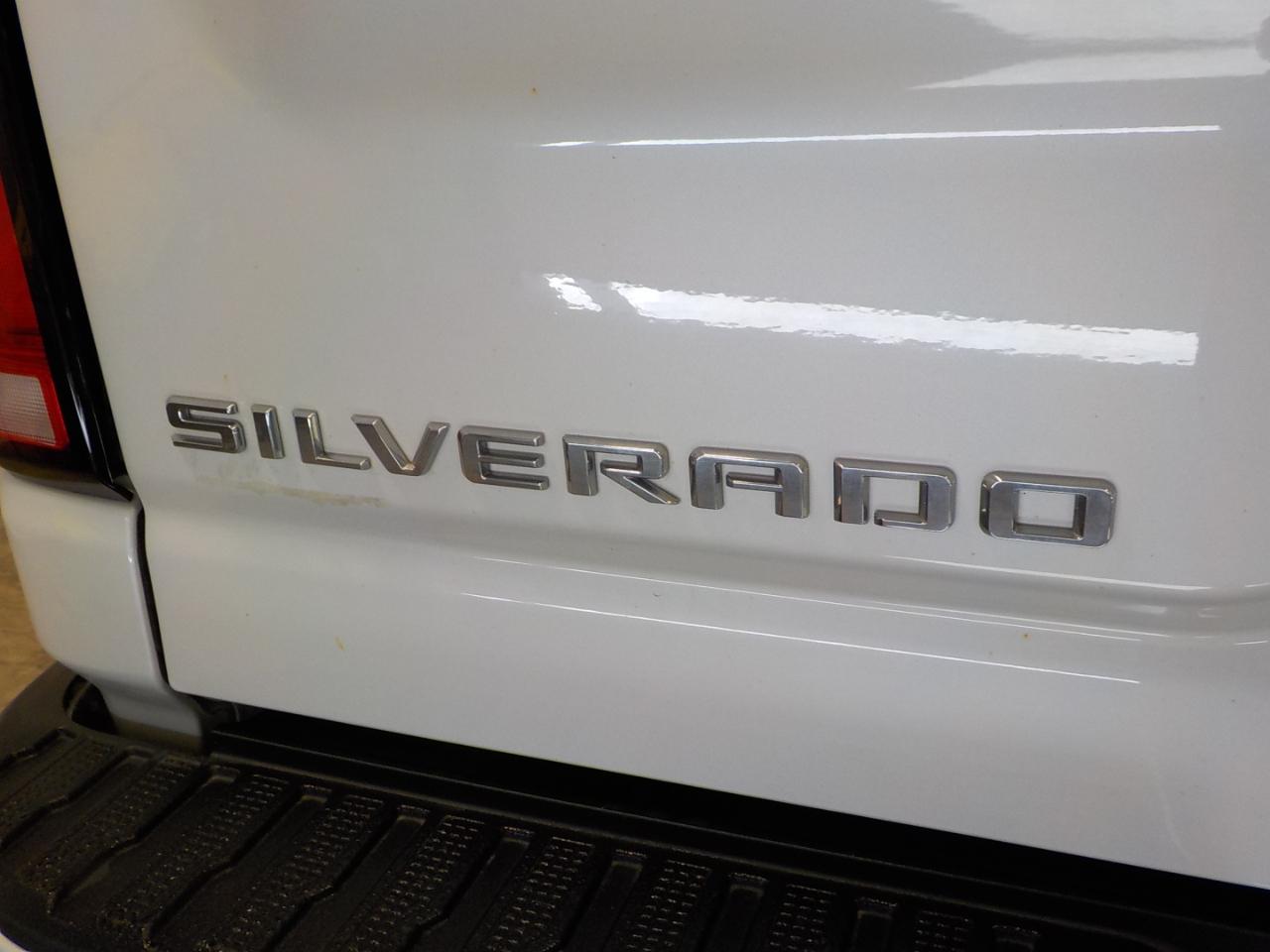 Chevrolet Silverado 2500HD 4WD Crew Cab 159" High Country 2024