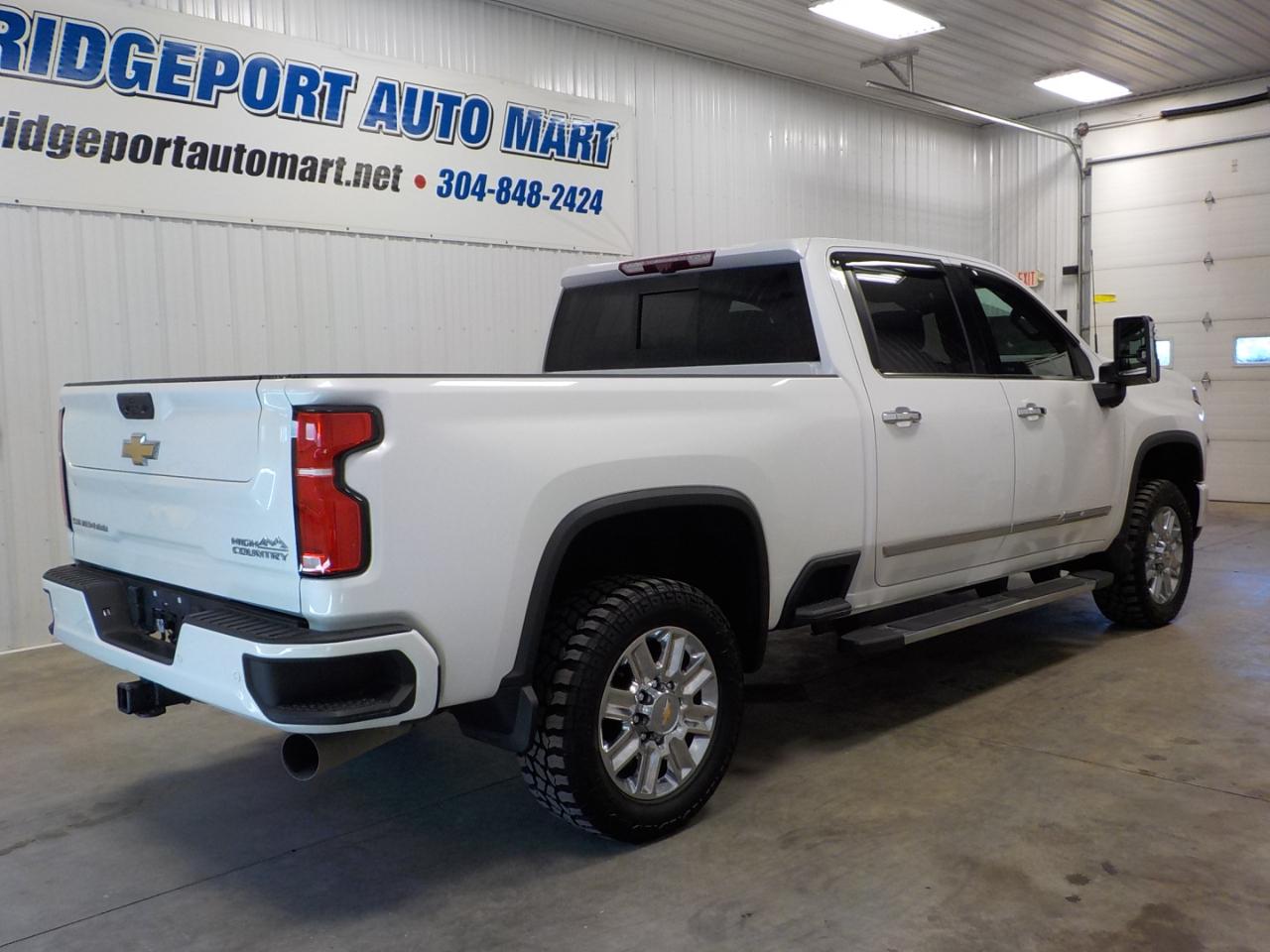 Chevrolet Silverado 2500HD 4WD Crew Cab 159" High Country 2024