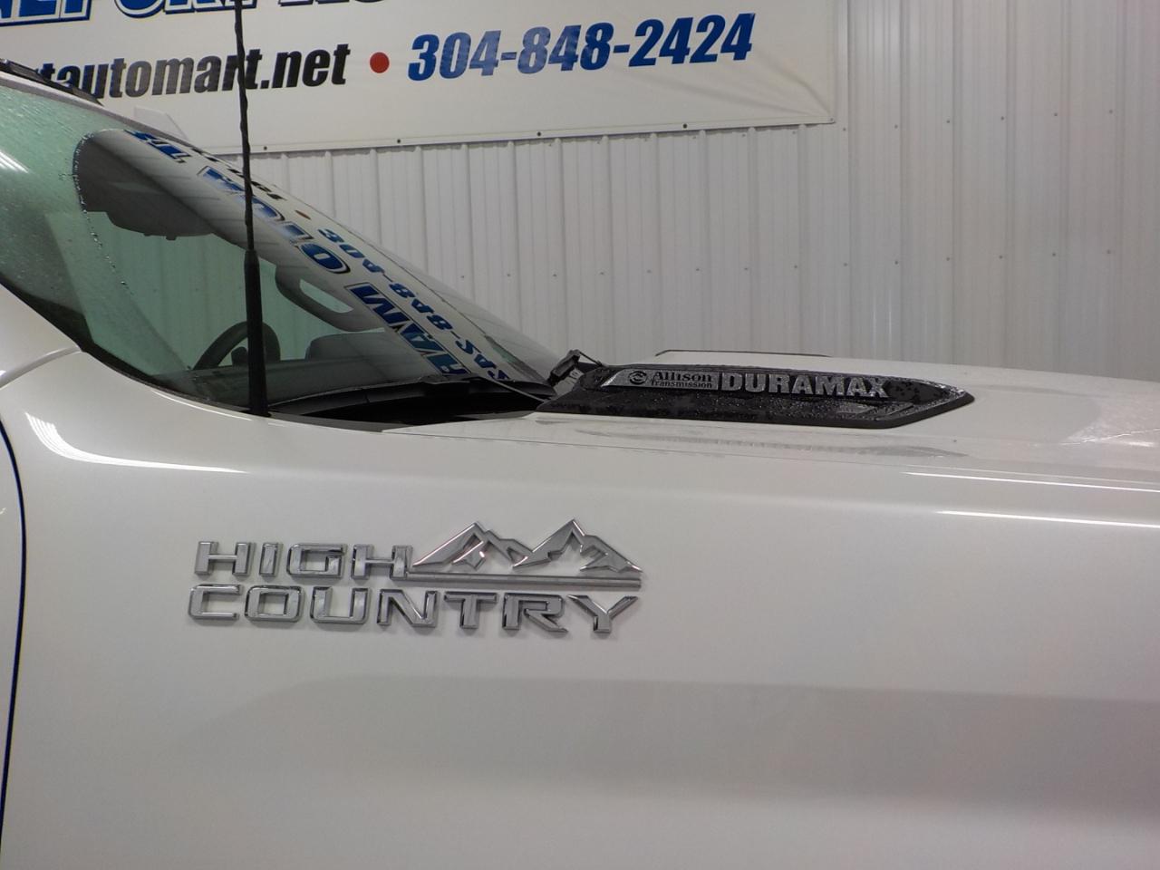 Chevrolet Silverado 2500HD 4WD Crew Cab 159" High Country 2024