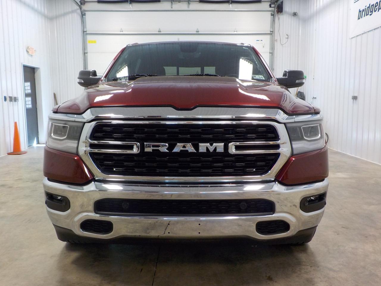 RAM 1500 Big Horn 4x4 Crew Cab 6'4" Box 2023