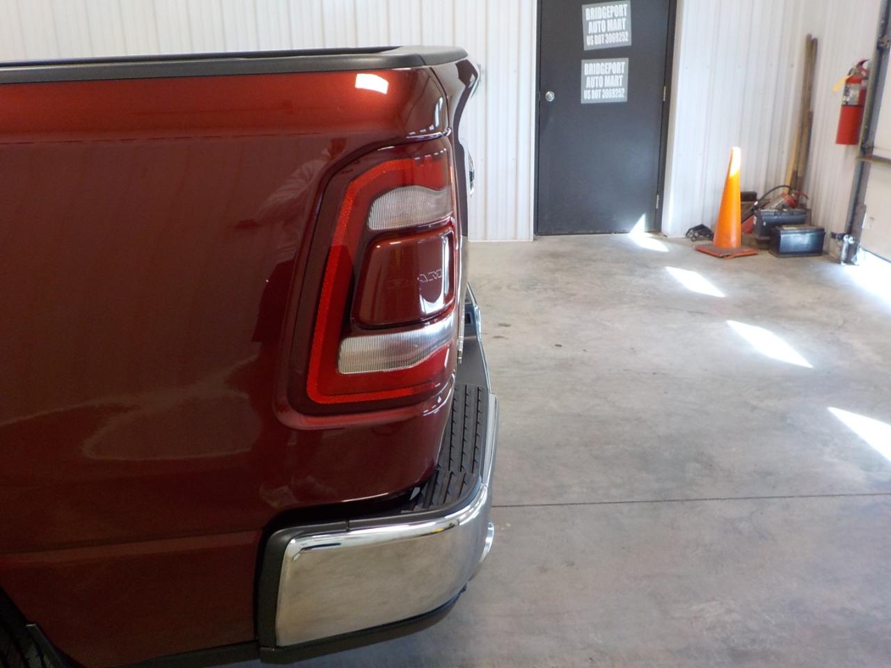 RAM 1500 Big Horn 4x4 Crew Cab 6'4" Box 2023