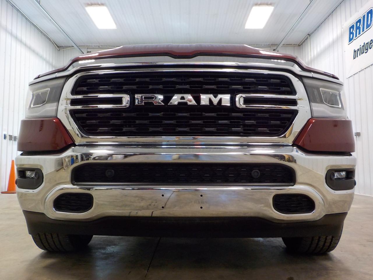 RAM 1500 Big Horn 4x4 Crew Cab 6'4" Box 2023