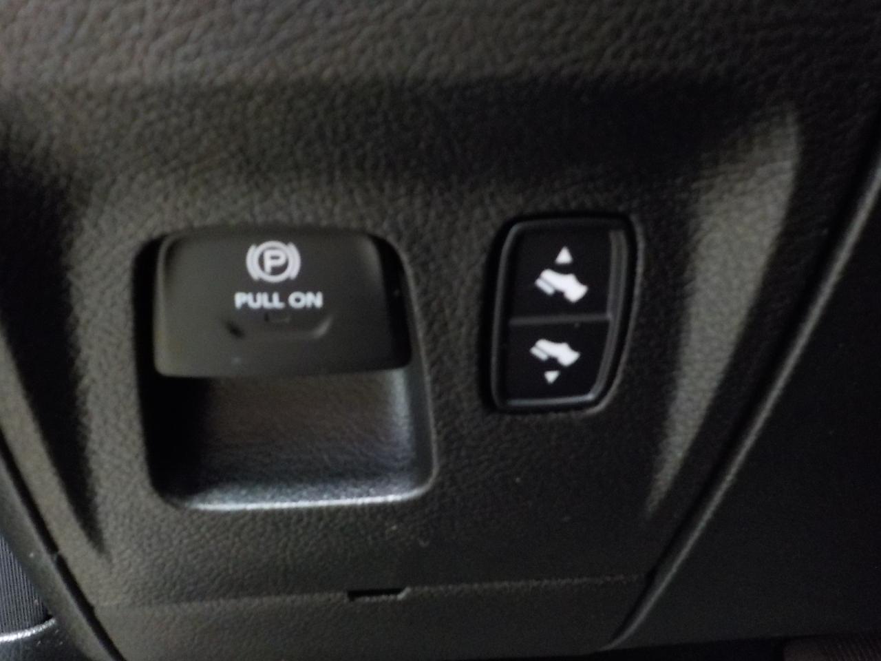 RAM 1500 Big Horn 4x4 Crew Cab 6'4" Box 2022