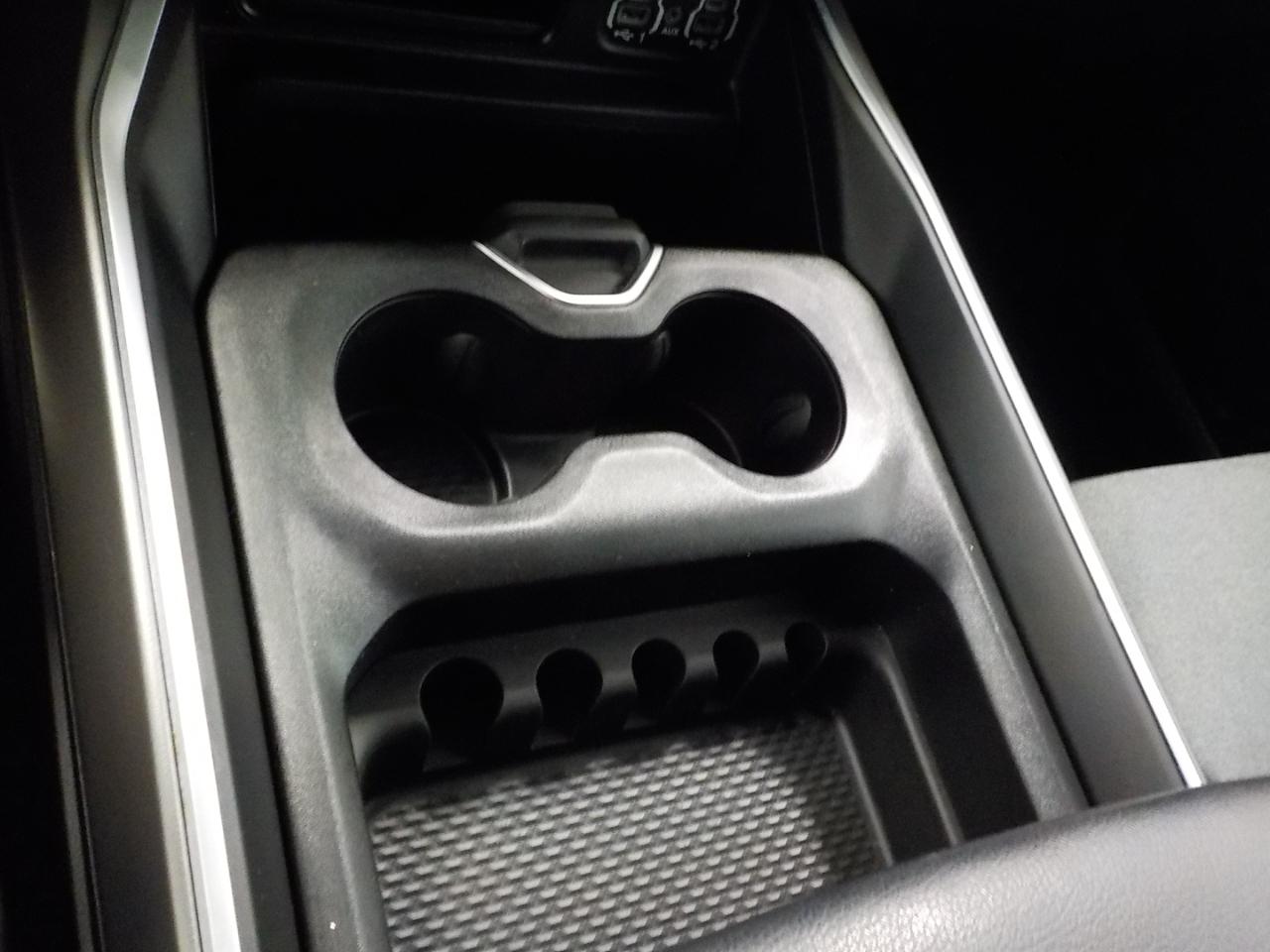 RAM 1500 Big Horn 4x4 Crew Cab 6'4" Box 2022