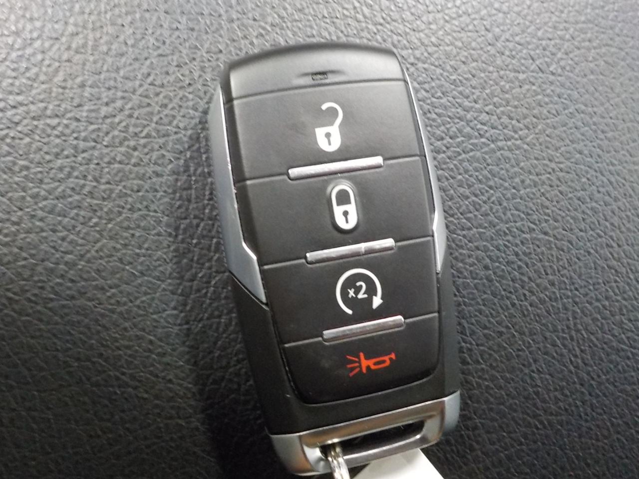 RAM 1500 Big Horn 4x4 Crew Cab 6'4" Box 2022