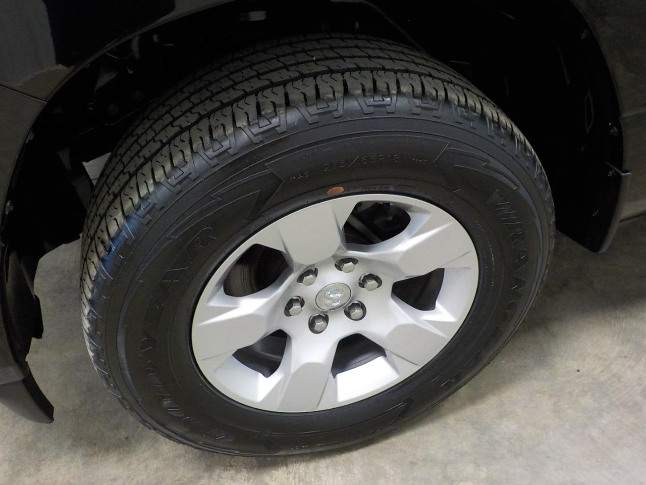 RAM 1500 Big Horn 4x4 Crew Cab 6'4" Box 2022