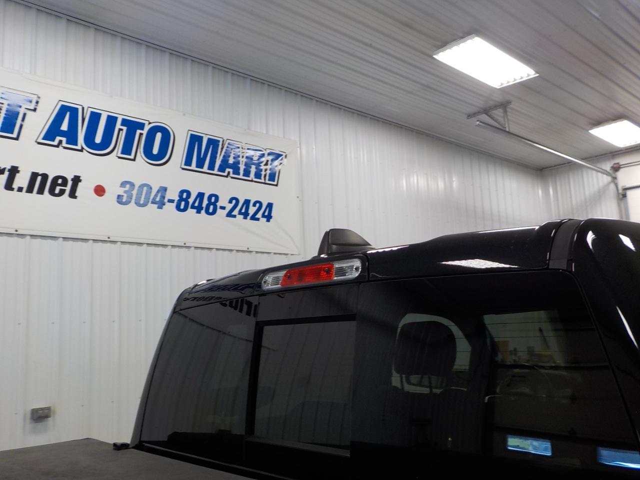 RAM 1500 Big Horn 4x4 Crew Cab 6'4" Box 2022