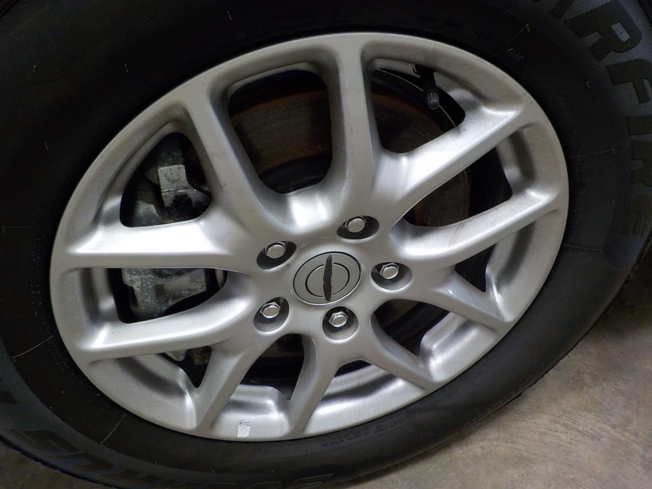 Chrysler Pacifica Touring L FWD 2024