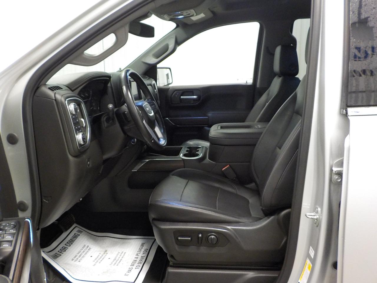 GMC Sierra 1500 4WD Crew Cab 147" SLT 2020