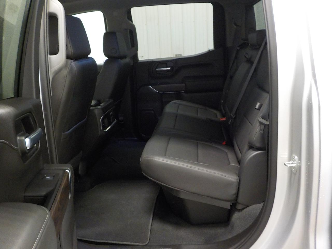 GMC Sierra 1500 4WD Crew Cab 147" SLT 2020