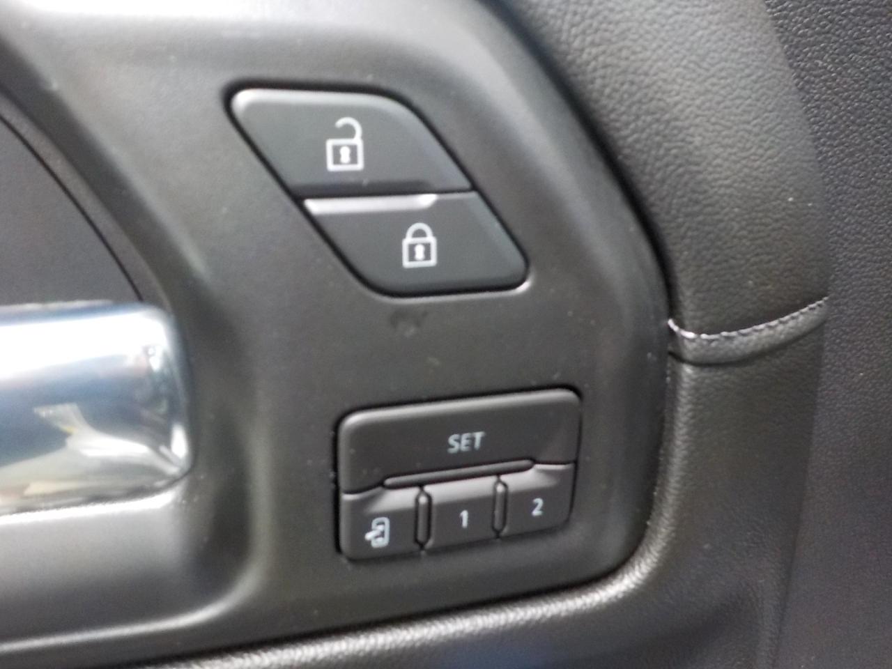 GMC Sierra 1500 4WD Crew Cab 147" SLT 2020