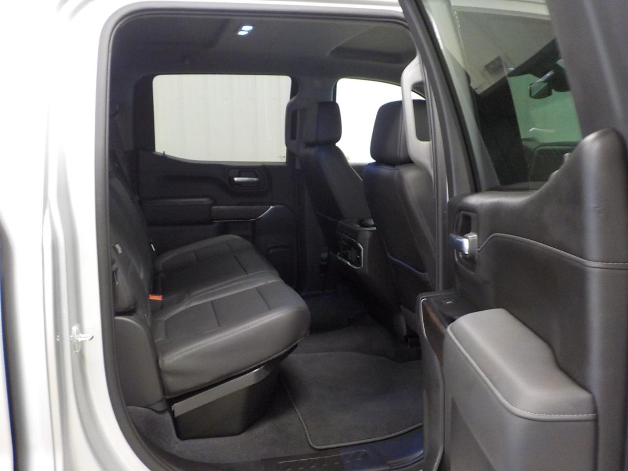 GMC Sierra 1500 4WD Crew Cab 147" SLT 2020
