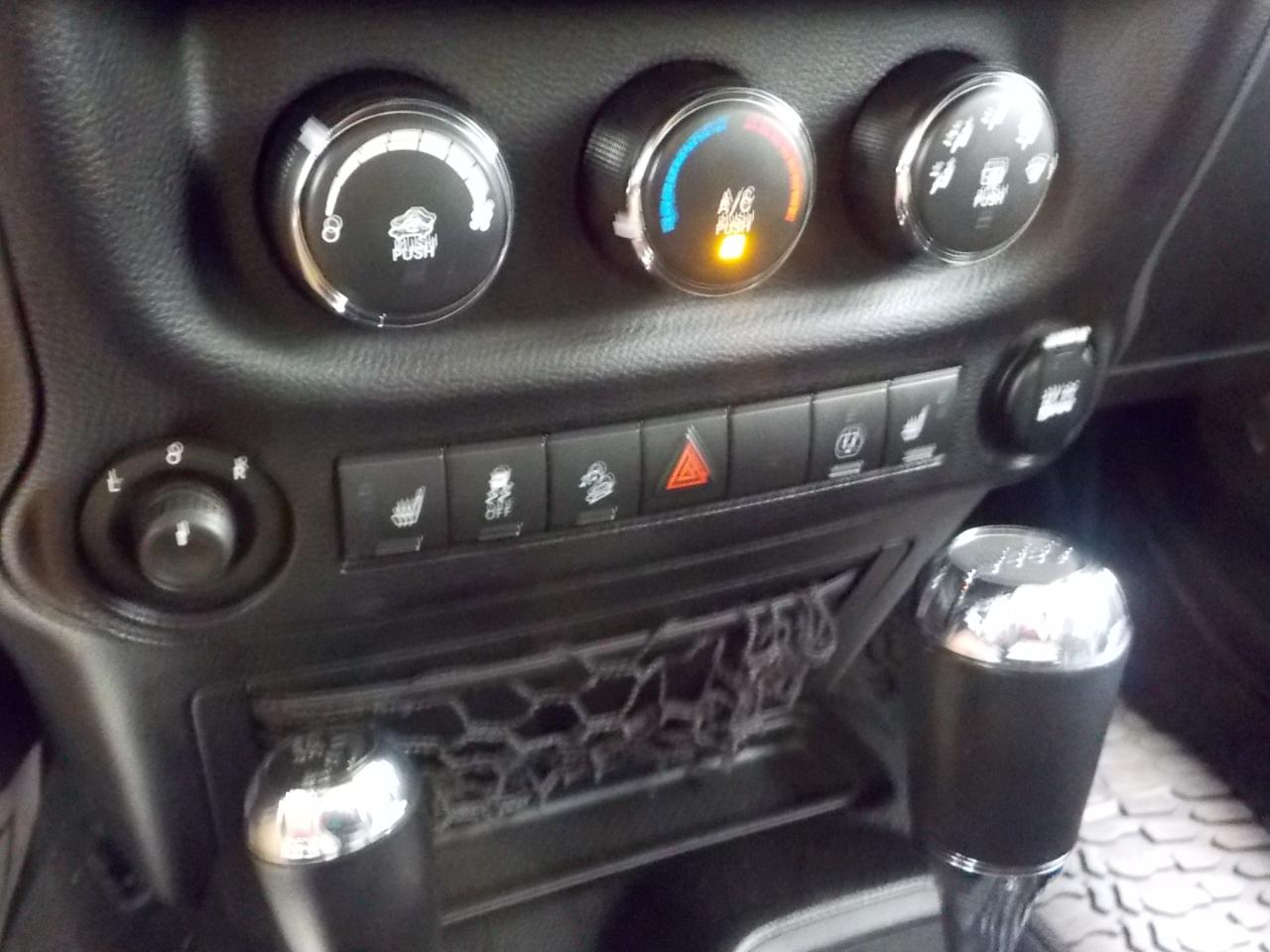 Jeep Wrangler Unlimited 4WD 4dr Rubicon X 2014
