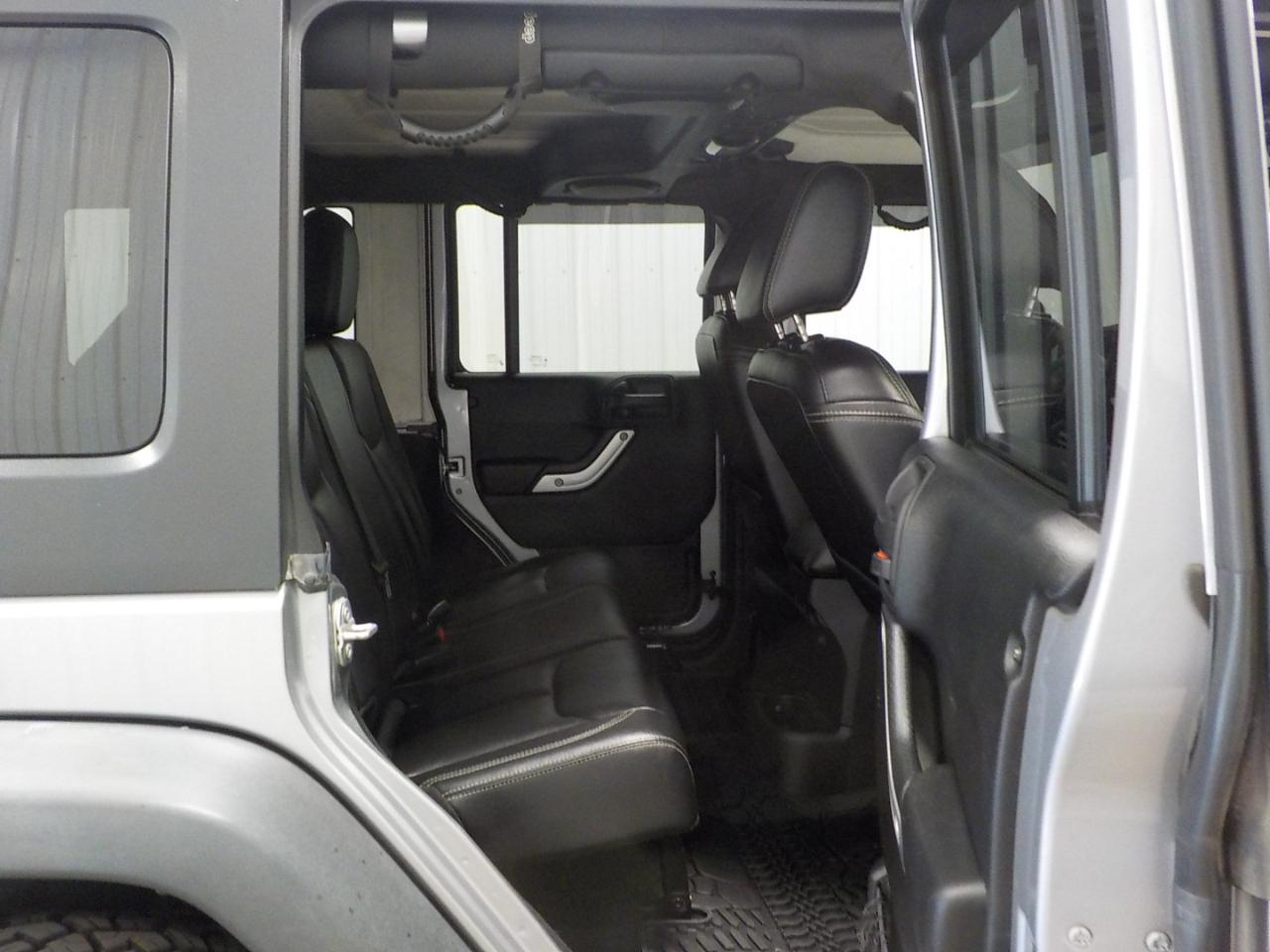 Jeep Wrangler Unlimited 4WD 4dr Rubicon X 2014