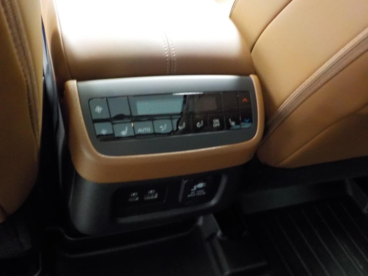 Nissan Pathfinder Platinum 4WD 2025