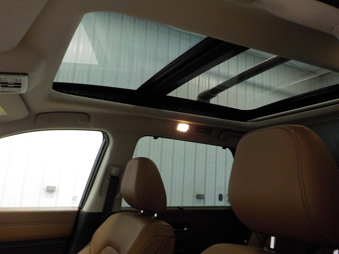 Nissan Pathfinder Platinum 4WD 2025