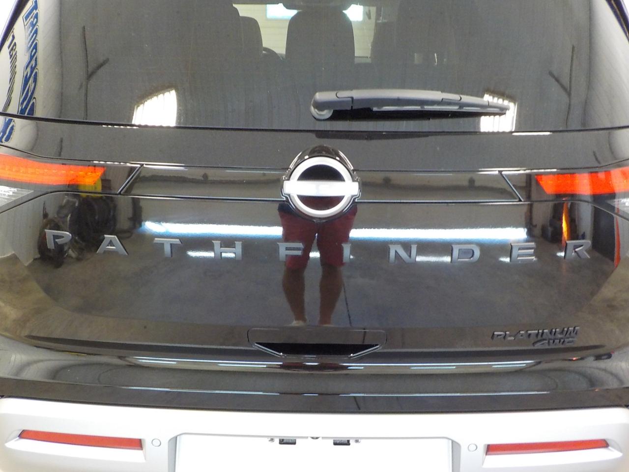 Nissan Pathfinder Platinum 4WD 2025