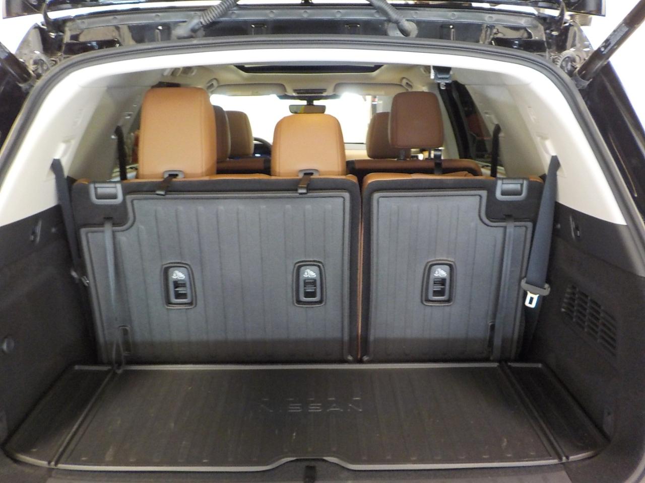 Nissan Pathfinder Platinum 4WD 2025