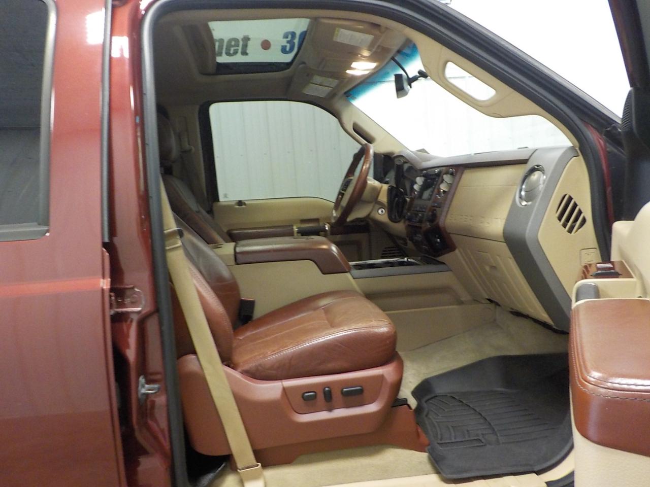 Ford Super Duty F-250 SRW 4WD Crew Cab 156" King Ranch 2012