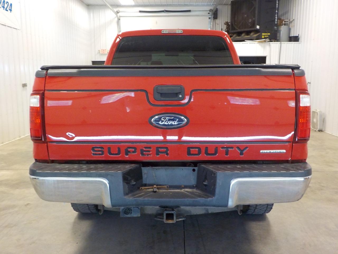 Ford Super Duty F-250 SRW 4WD SuperCab 142" XL 2015