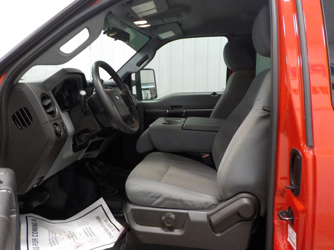 Ford Super Duty F-250 SRW 4WD SuperCab 142" XL 2015