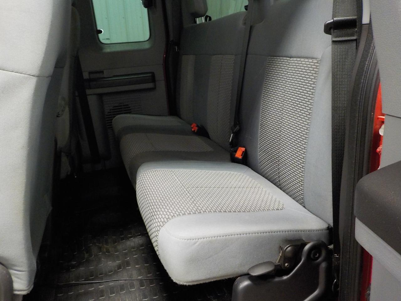 Ford Super Duty F-250 SRW 4WD SuperCab 142" XL 2015